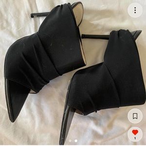 Mistress Rocks Pumps